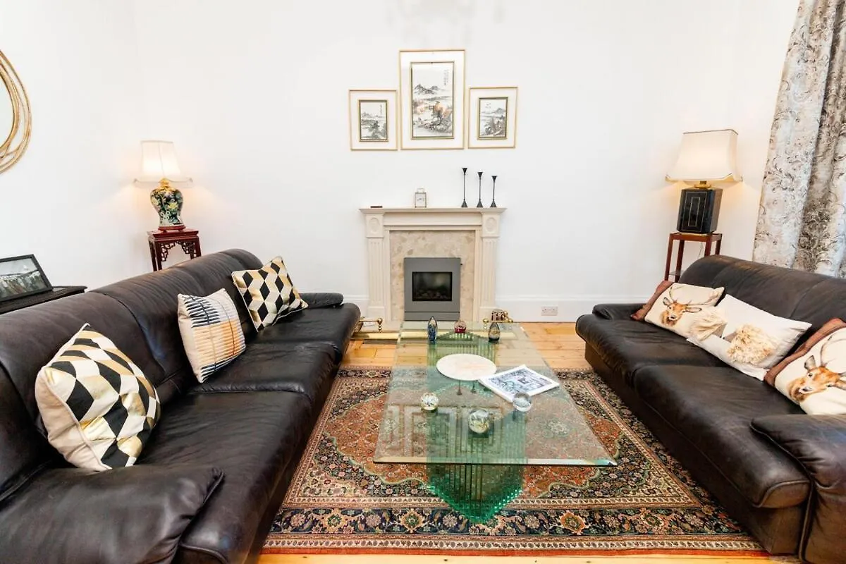 Riverview Upper Apartment Newport-On-Tay 0*,